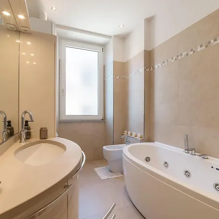 Colosseum Roomy * Róma